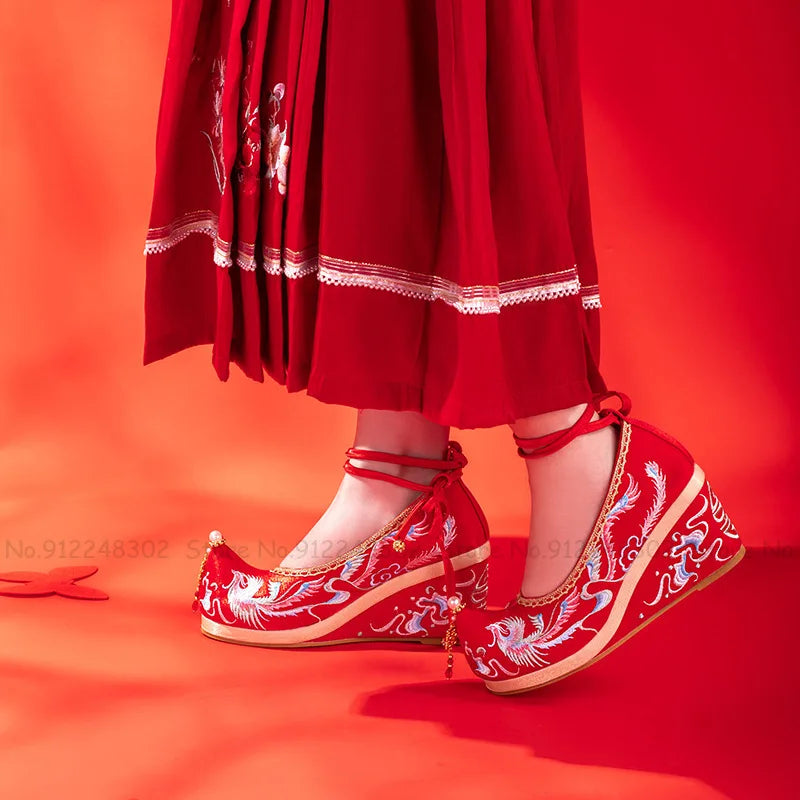 Women Chinese Style Phoenix Embroidered Red Cloth Shoes Old Beijing Pearl Ancient Wedding Shoes Elegant High Heel Lace-up Boots