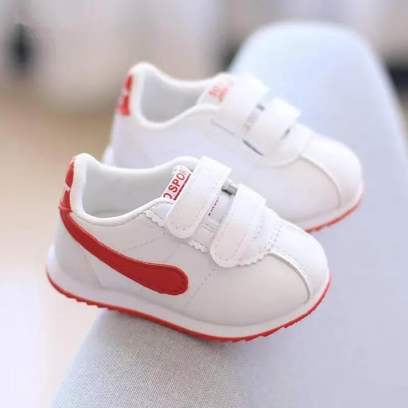 New Four Seasons Children's Sneakers Boys Breathable Soft Bottom Board Shoes Girls Soft Bottom Casual Shoes Kids Walking Shoes