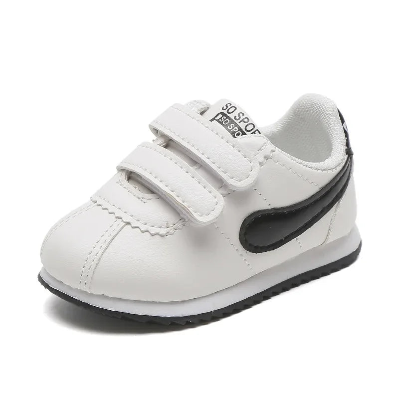 New Four Seasons Children's Sneakers Boys Breathable Soft Bottom Board Shoes Girls Soft Bottom Casual Shoes Kids Walking Shoes