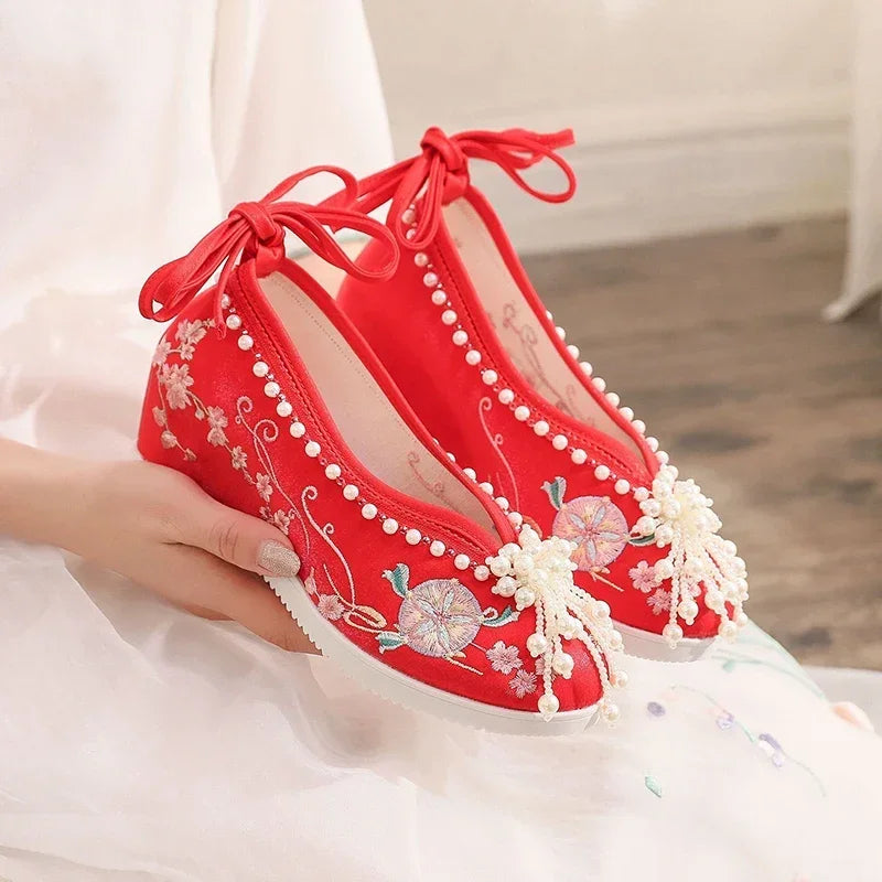 Hanfu Shoes Women Chinese Vintage Embroidered Shoes Hanfu Cheongsam Shoes White Blue Red Chinese Gift For Women Plus Size 40