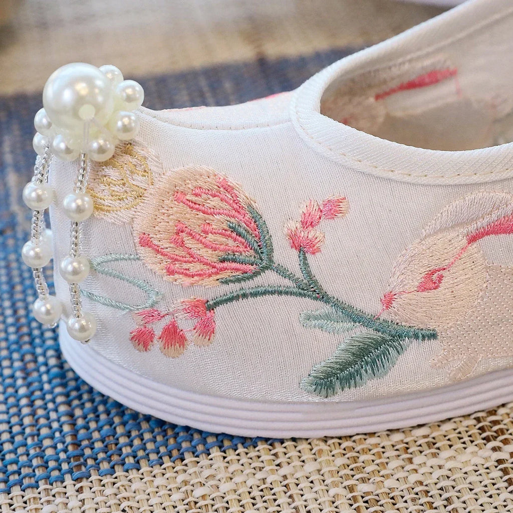 New Hanfu Shoes Female Embroidered Raised Bow Warped Head Ancient Costume Students Chinese Traditional Women Wedding Shoes